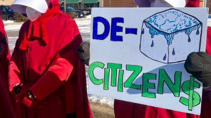 A mom’s website shows who profits from ICE. Why Feds call it a ‘threat’
