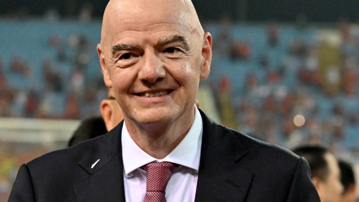 Italy withdraws support for Infantino, but Cannavaro backs FIFA chief