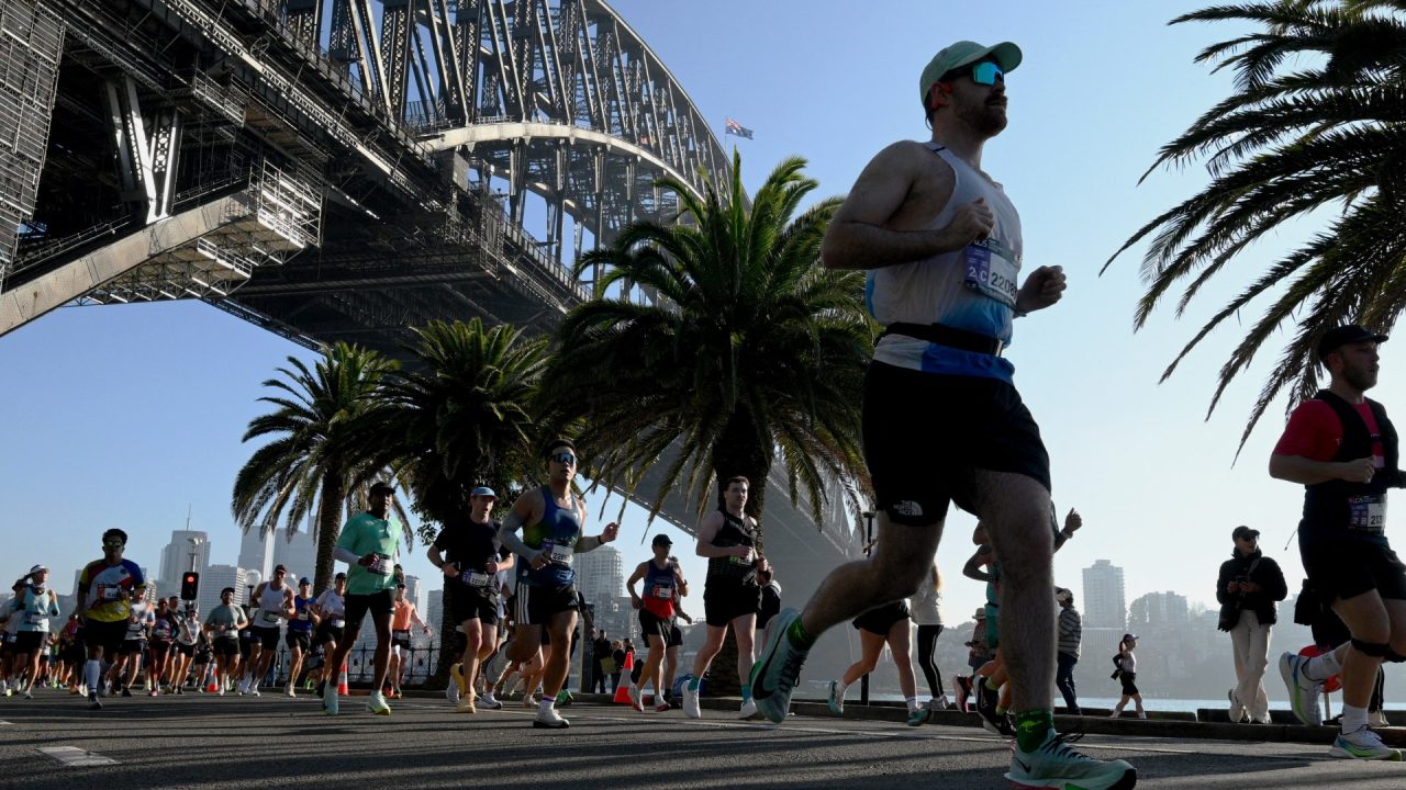 Israeli soldiers participate in Sydney Marathon despite protests