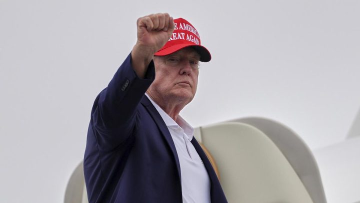 Trump threatens to bomb Oman if it gets in way of Iran deal: report
