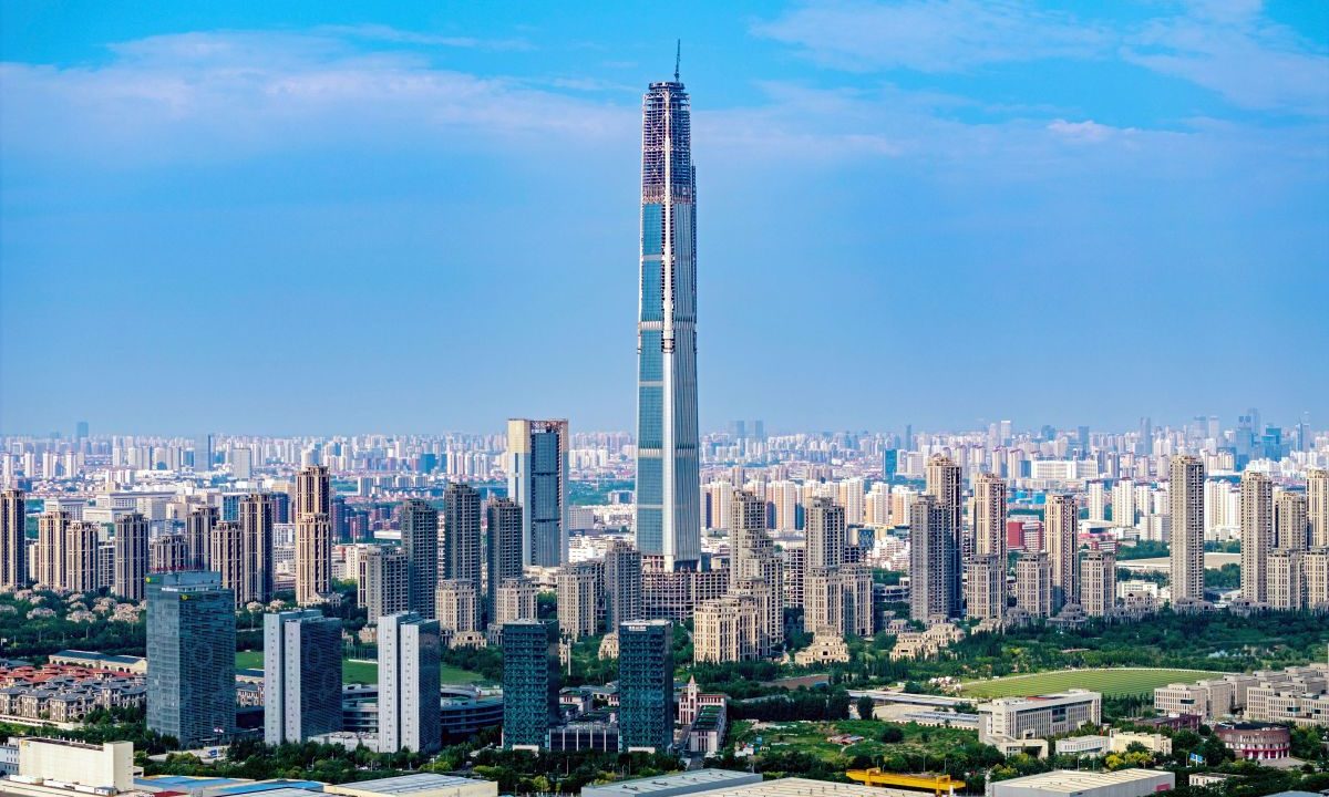 World’s Tallest Empty Skyscraper Adds Record-Breaking Feature