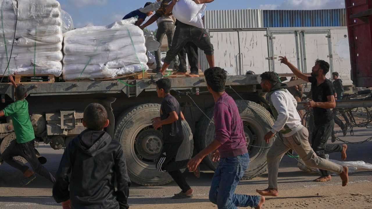Why aid entering Gaza may not reach those who need it