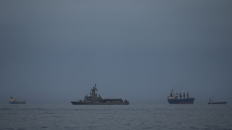 UAE cuts off trade with Iran after missiles land in water