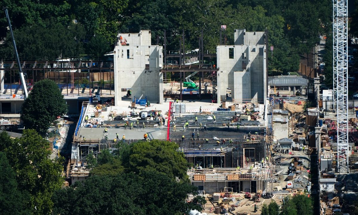 John Roberts Says Trump's White House Ballroom Construction Can Continue