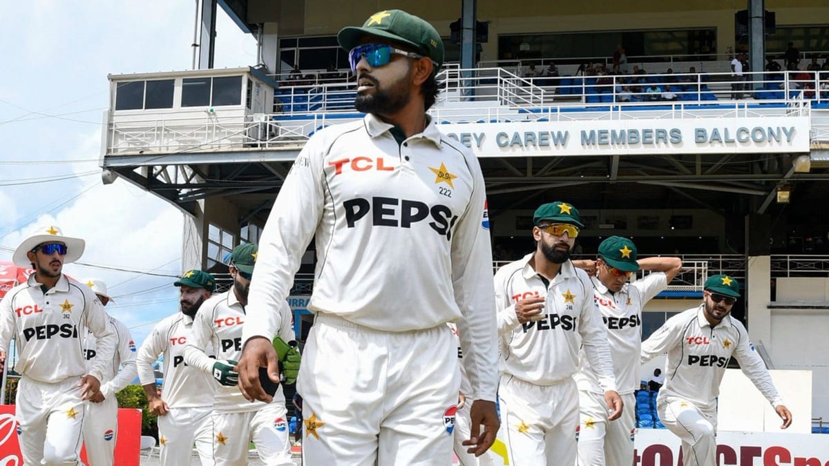 Pakistan Captain Doubtful for 1st England Test