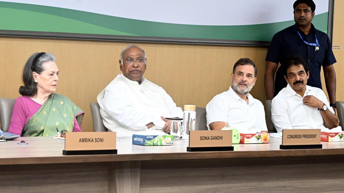 Rahul Gandhi wants monitoring of colleagues after Kharge laments their silence on Haldwani ‘purification ritual’