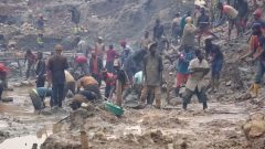 DR Congo miners risk Ebola to make a living
