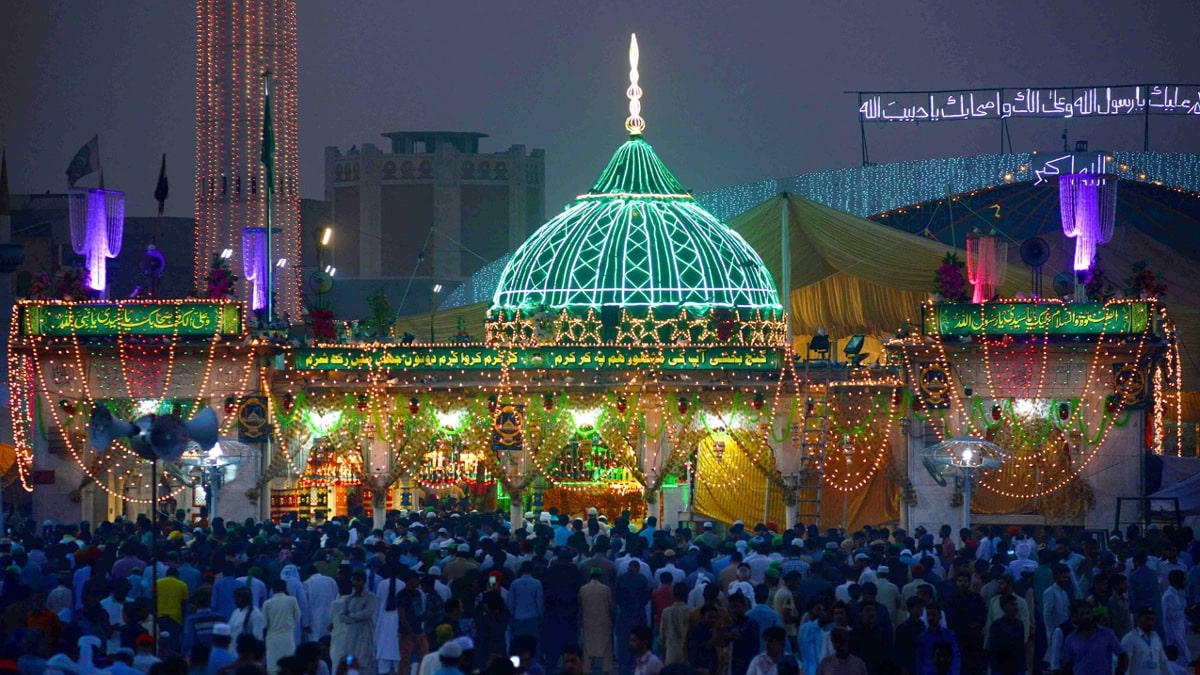 Punjab Sets Deadline to Complete Data Darbar Development Works