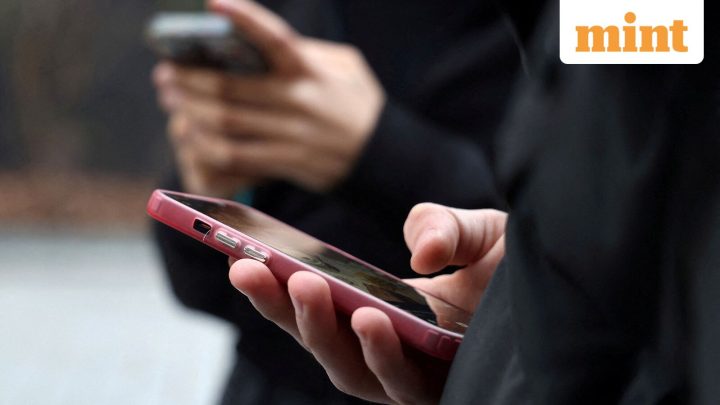 Apple, Google News ‘favor Democrats’. Never endorsed a Republican presidential c