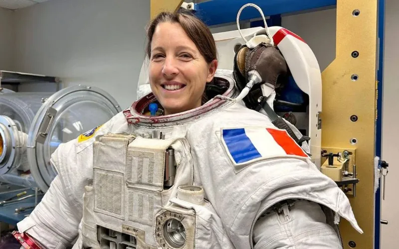 ISS hosts first spacewalk by a Frenchwoman