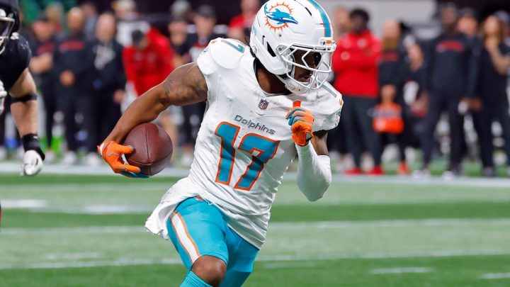 Pat Surtain II Reveals What Makes Broncos WR Jaylen Waddle So Dangerous