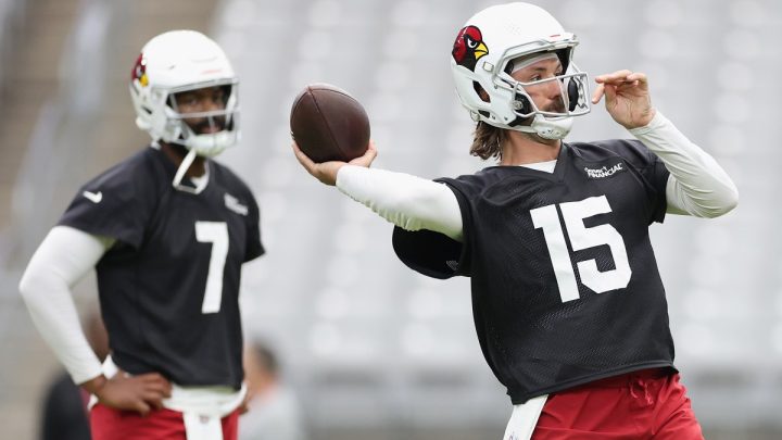 Cardinals' QB Carousel Continues Ahead of Cowboys Matchup