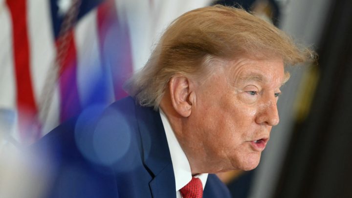 National Debt Tops $40 Trillion: Where Trump's Economic Approval Stands