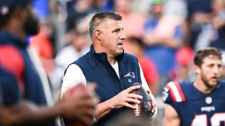 Mike Vrabel Has High Praise for AJ Brown's Leadership