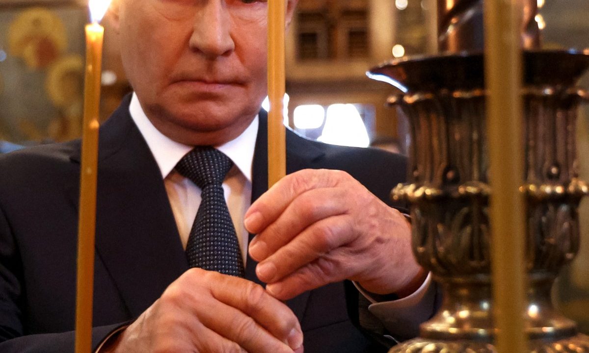 Putin Is Struggling to Hide Russia's Rage: Top Russian Economist 