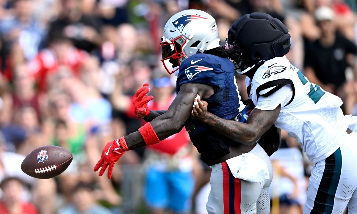 Quinyon Mitchell Forces AJ Brown Incompletion at Joint Practice