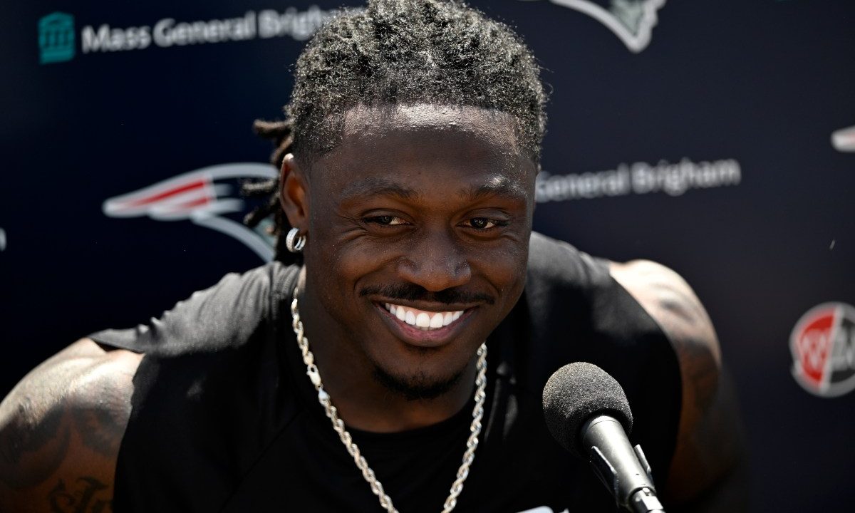 AJ Brown Sends Clear Message to Eagles Fans After Joint Practice