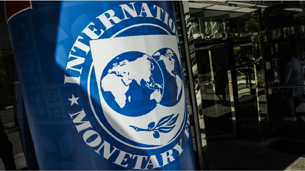 Pakistan Falls Short on IMF Targets, Completes 4 of 19 Actions