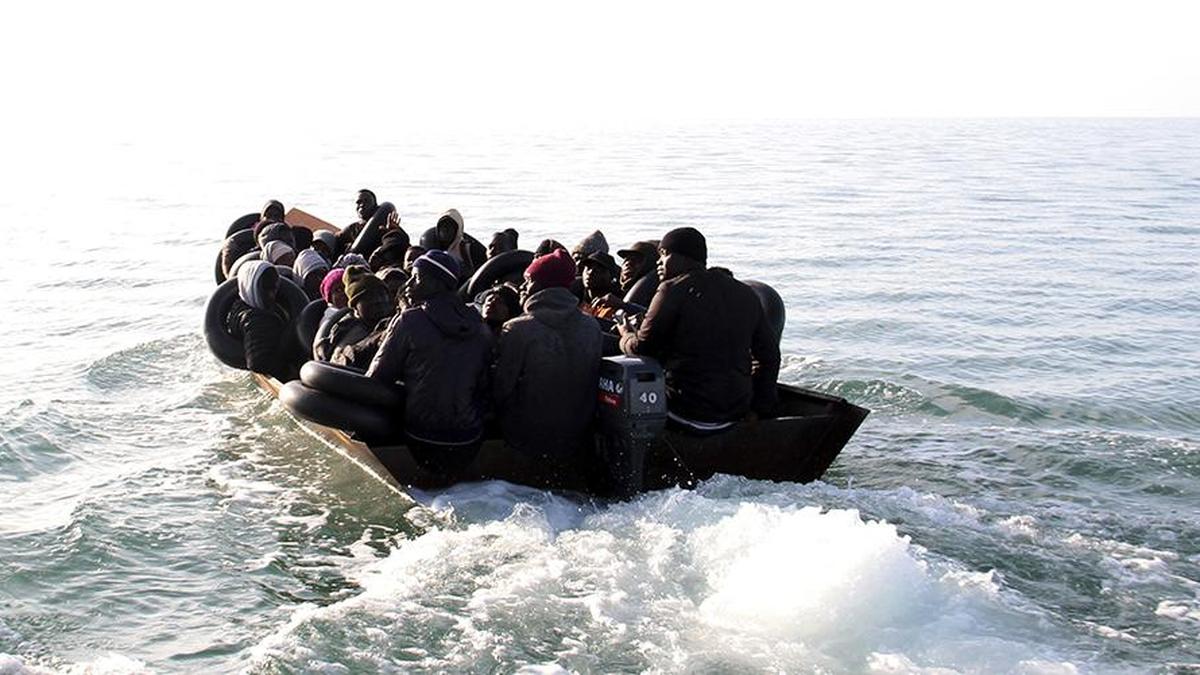 At least 13 Tunisians missing after migrant boat sinks off Tunisia, group says