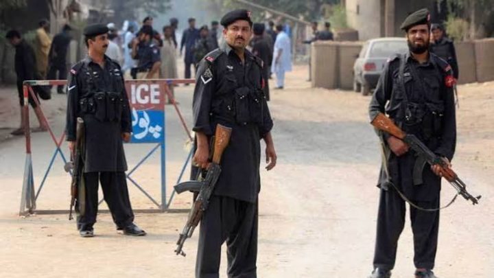 KP Proposes 250% Increase in Salaries of Police Officers