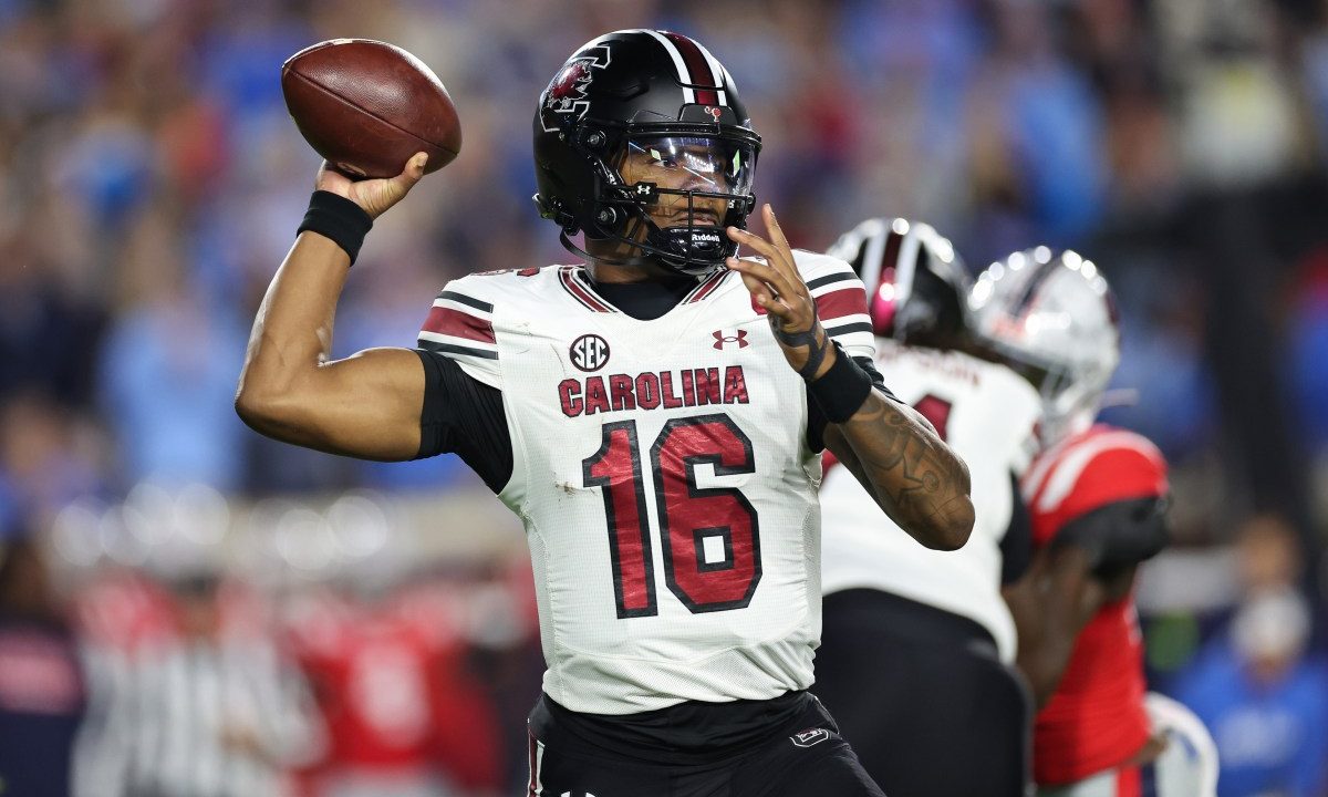 South Carolina QB Has Amusing Class Schedule This Fall