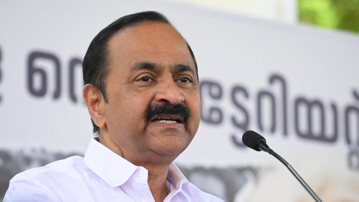 Kerala CM urges Tamil Nadu counterpart Vijay to ease restrictions on stone aggregate transport
