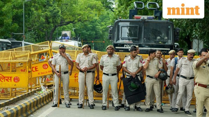 Delhi Police denies using 'excessive force' during CJP protests