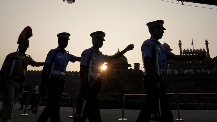 Approval granted for conferring President's Medal for Gallantry on former cop: Centre to Supreme Court