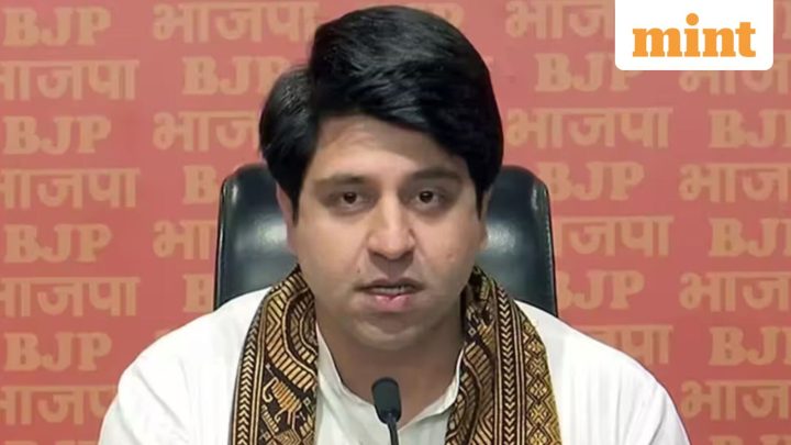 Shehzad Poonawalla calls to scrap income tax for salaried middle class
