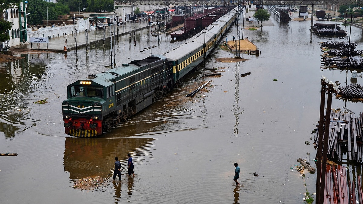 Heavy Rains Disrupt Train Services in Rawalpindi and Islamabad