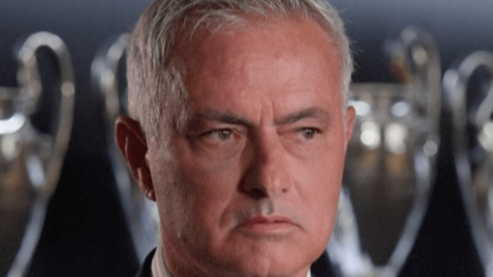 Jose Mourinho returns to Real Madrid in closed-door ceremony