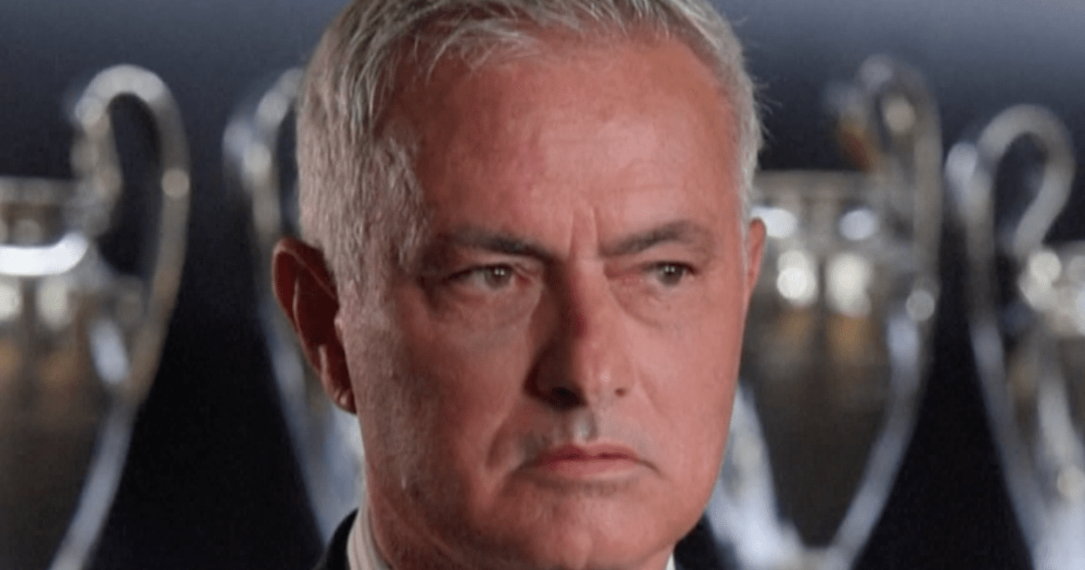 Jose Mourinho returns to Real Madrid in closed-door ceremony