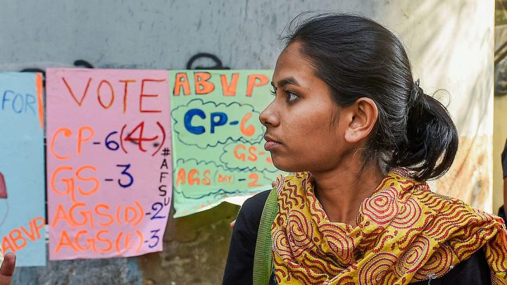 No varsity nod, but SFI goes ahead with event
