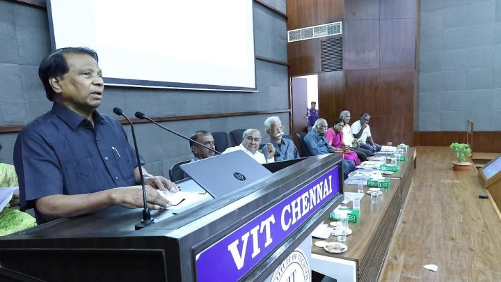 VIT-AP fetes unsung heroes from various depts on Independence day