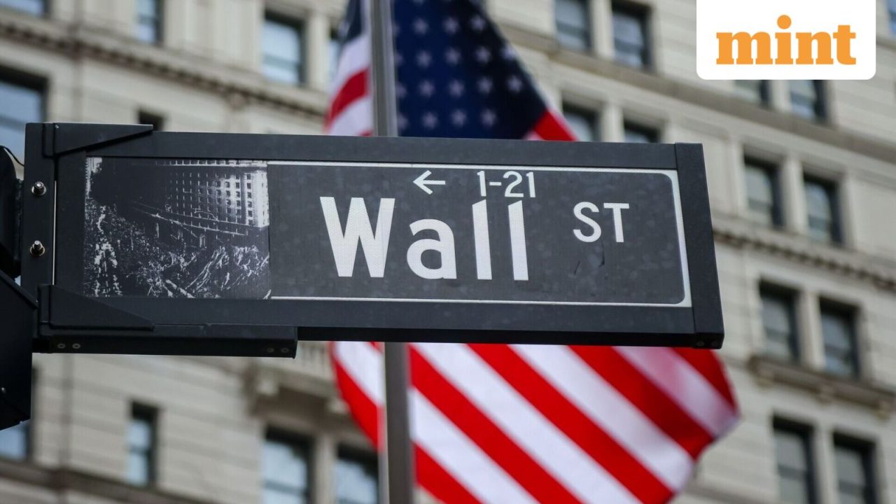 S&P 500, Dow futures steady after 3-week winning streak
