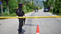 Dozens of attacks in southern Thailand wound three people