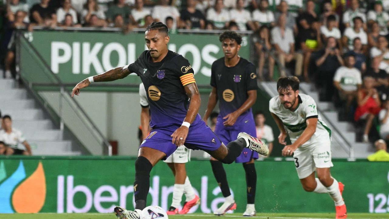 Raphinha and Lopez score braces as Barcelona trounce Elche 5-0