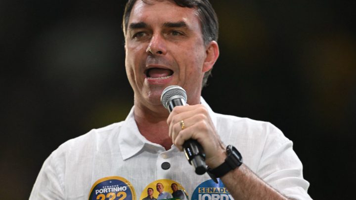 Brazil’s Flavio Bolsonaro to institute debt ceiling if elected president