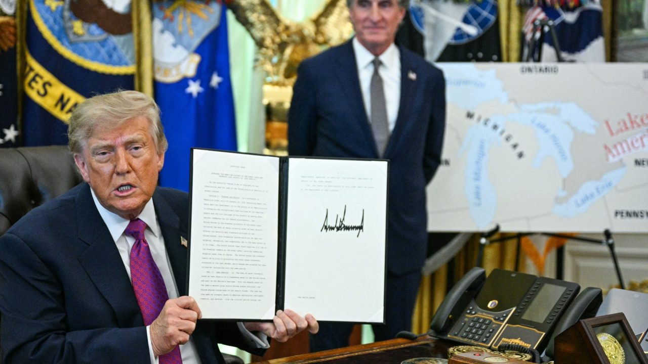 US President Trump signs order renaming Lake Ontario to ‘Lake America’