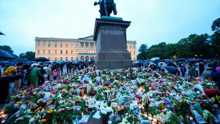 Norway mourns King Harald as new era begins under Haakon VIII