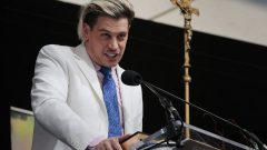 US says far-right provocateur Milo Yiannopoulos has been deported to UK
