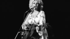 Dolly Parton, beloved US country music icon, dies at 80