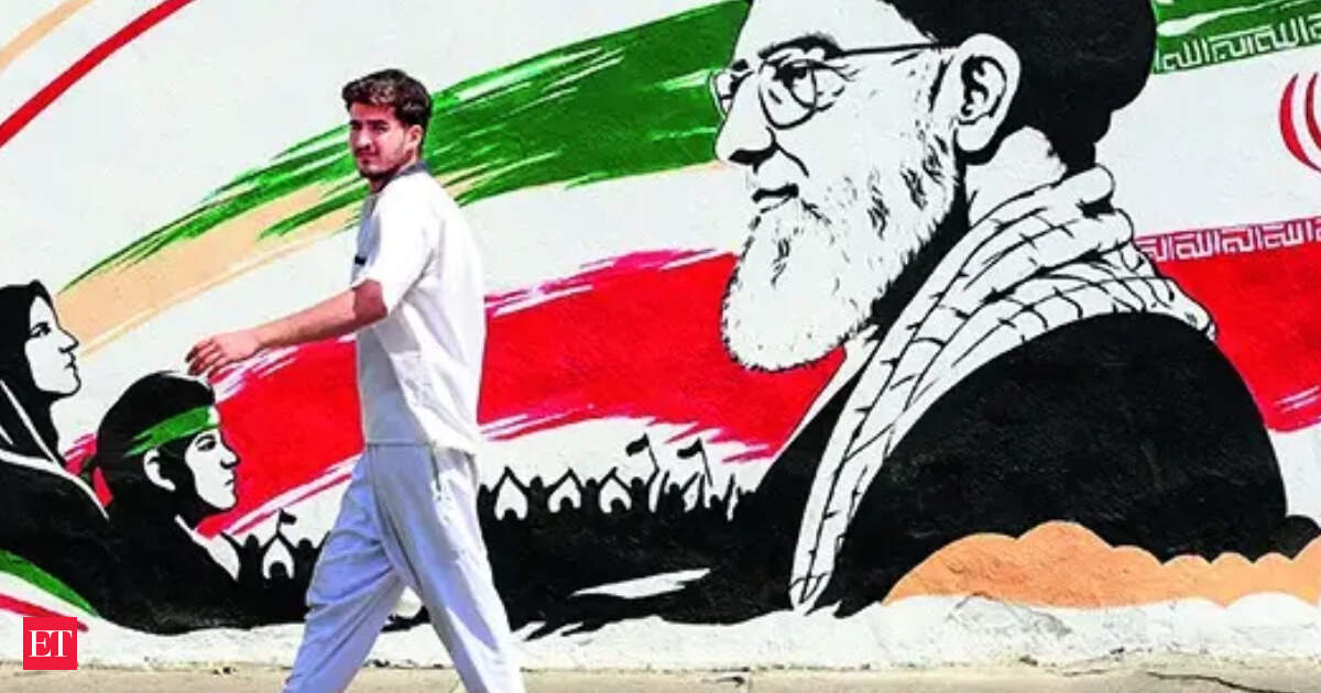 UAE halts all trade and commerce with Iran