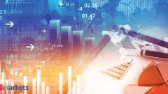 Tech holds the crown, but caution grows: BofA