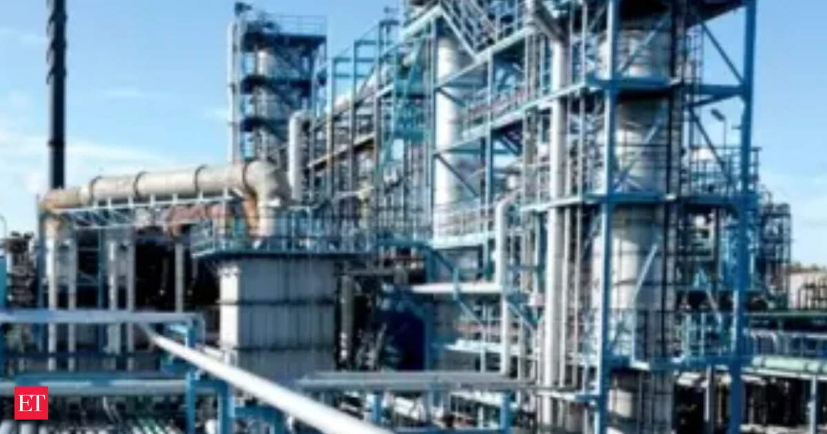 India fuels Mauritius with a long-term petrol pact