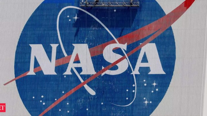 NASA abandons attempt to rescue aging telescope