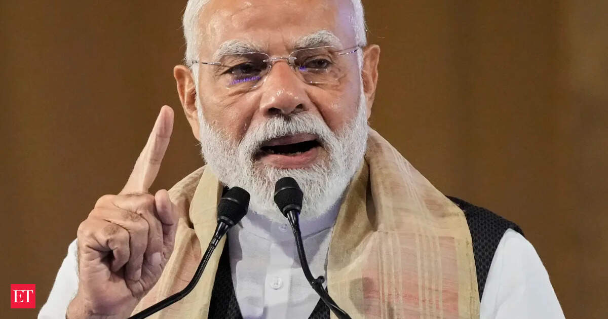 Action alert! ET WLF Curtains rise today in Delhi