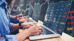 FPIs turn bullish on financials in August