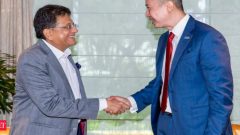 Goyal seeks bigger Singapore role in India’s growth