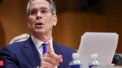 ‘Endgame’: US moves to cut Iran off from the world